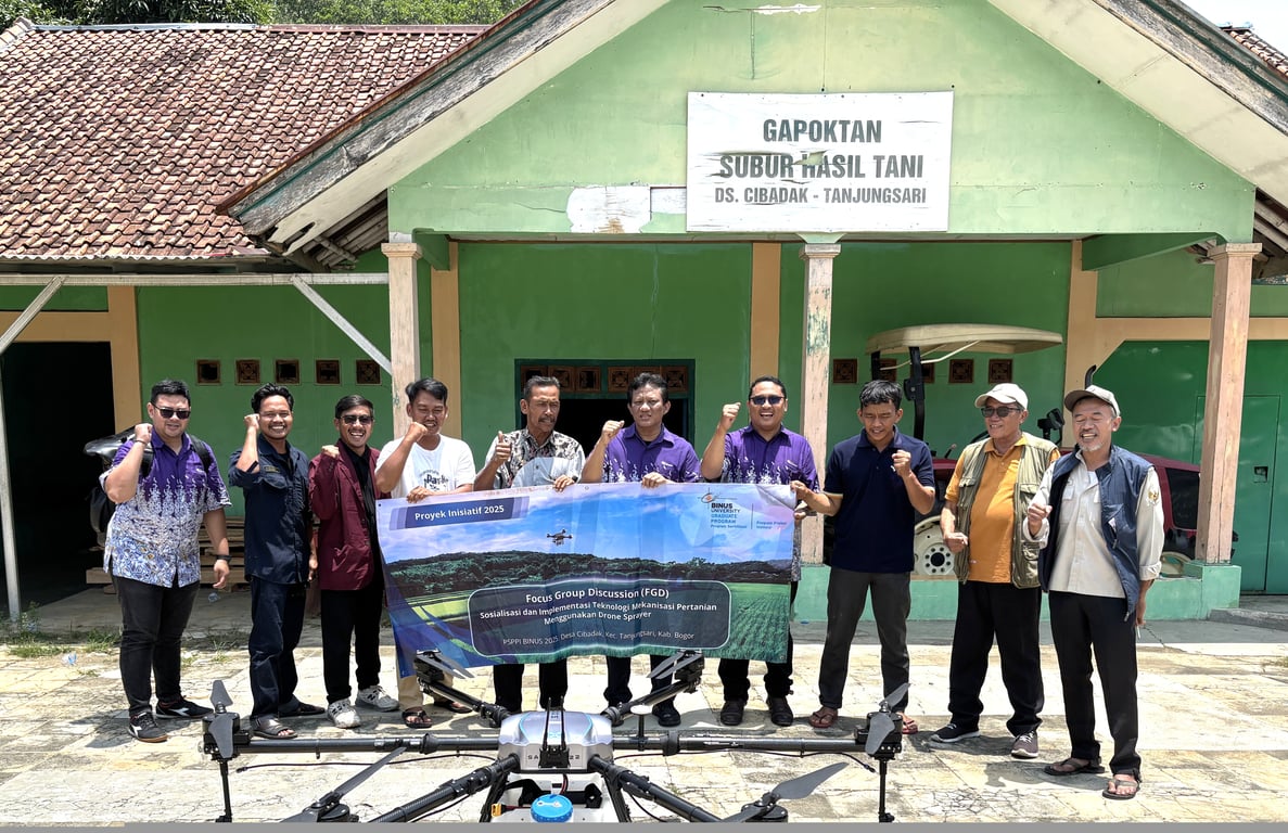 BINUS University Dukung Inovasi Pertanian dengan Teknologi Drone Sprayer Komitmen Empowering Society