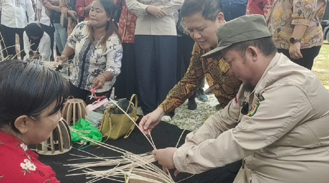 Katingan Ekspor Perdana Rotan ke Pasar Dunia