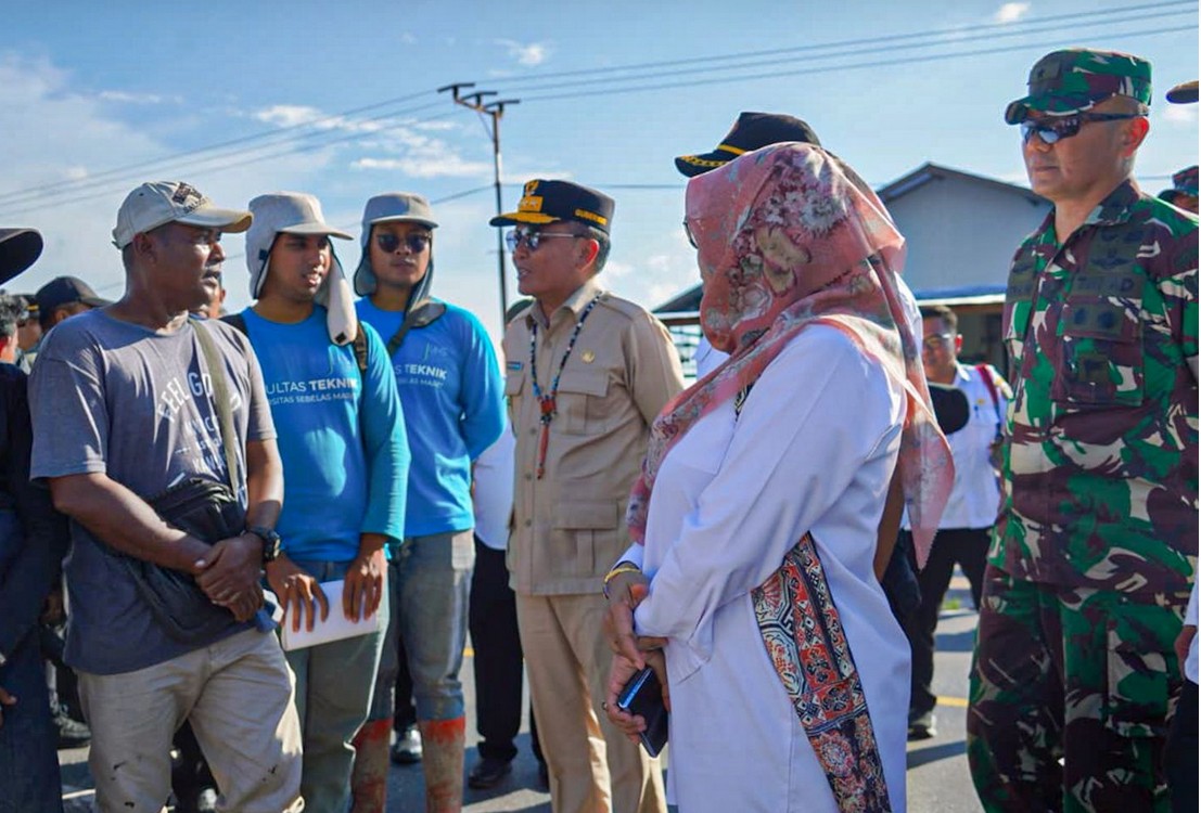 Gubernur Kalteng Tinjau Proyek Cetak Sawah