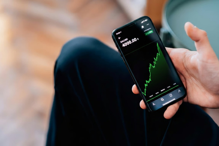 Harga Emas (XAUUSD) Stabil di Atas Level $4.000 Ditopang Kekhawatiran Shutdown AS