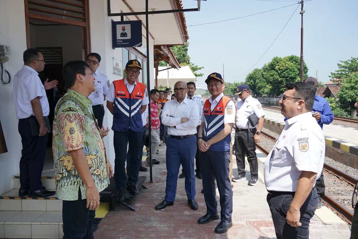 Kereta Api Jadi Moda Strategis dalam Pengembangan Kawasan Industri Terpadu Batang