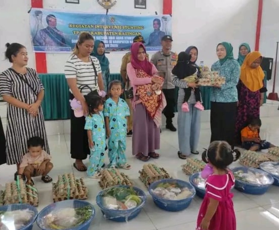 PKK Katingan Salurkan Bantuan Cegah Stunting