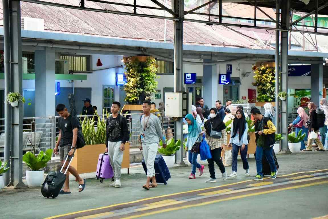 PT KAI Divre IV Tanjungkarang Raih Skor Tinggi CSI 4,71 pada Semester I 2025