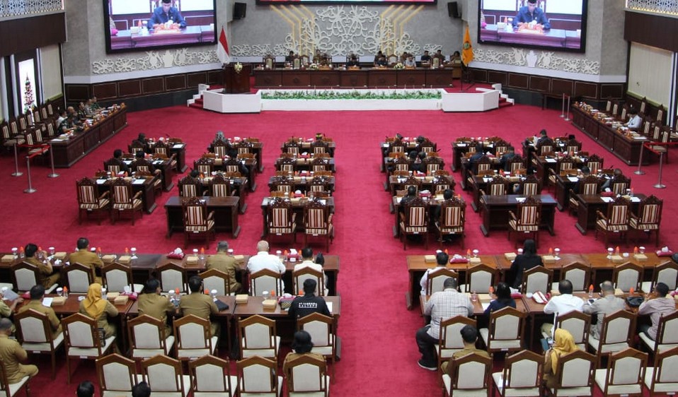 DPRD Kalteng Bahas Raperda APBD 2026