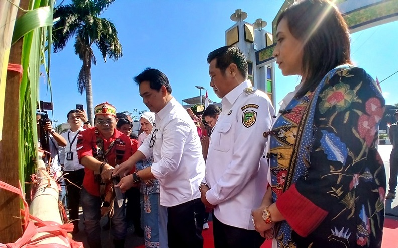 Tempati Rumah Jabatan, Bupati Shalahuddin: Kita Berdoa Rumah Ini Diberi Kententraman dan Berkah