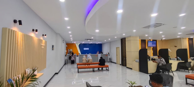 Wajah baru BRI Branch Office Cut Mutiah sebagai wujud semangat baru untuk meningkatkan kenyamanan bagi nasabah