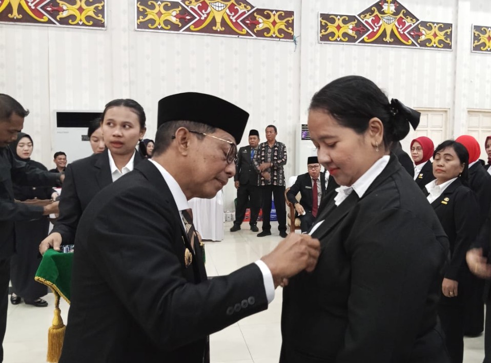 284 ASN Mura Terima Satyalancana Karya Satya, Bupati Heriyus Tekankan Disiplin dan Pengabdian