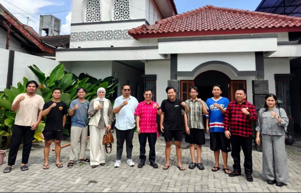 DPRD Barito Utara Kunjungi Asrama Mahasiswa di Yogyakarta