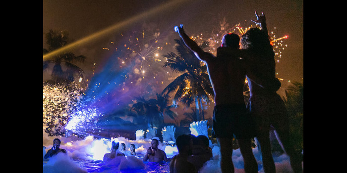 Pool Party Terbesar di Legian! Nye Pool Party 2025 Siap Menggemparkan Malam Tahun Baru Anda