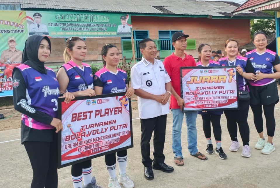Bupati Mura Tutup Turnamen Voli Putri Laung Tuhup, Dorong Pembinaan Atlet Muda