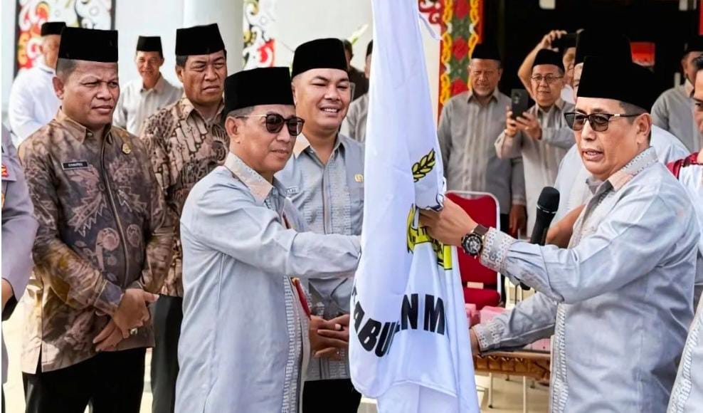 Bupati Heriyus Lepas 120 Kafilah MTQH XXXI Murung Raya