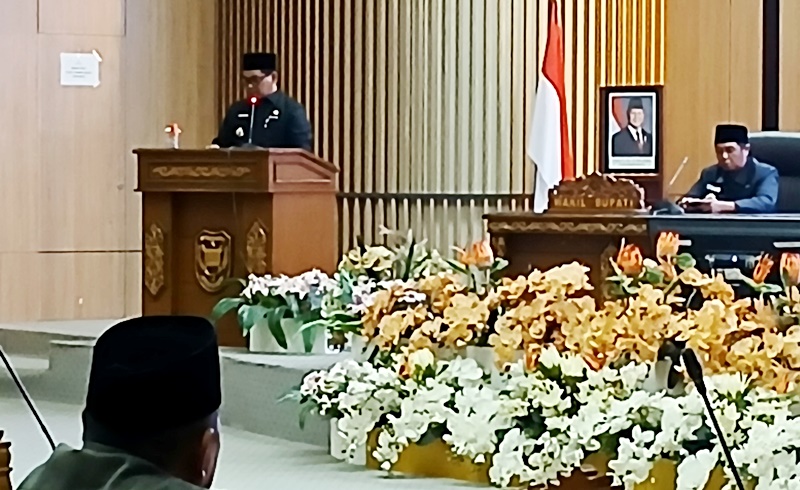 Bupati Barito Utara Jawab Pandangan Fraksi DPRD Soal APBD 2026