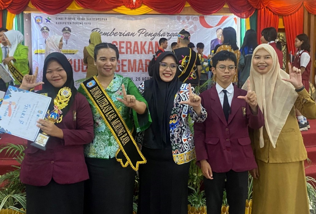 Dispursip Mura Kukuhkan Duta Baca dan Serahkan Penghargaan Literasi