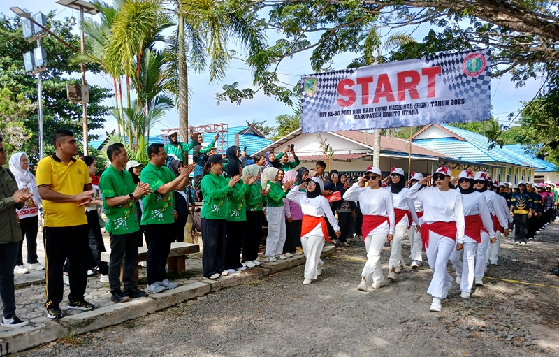 Felix Tingan Apresiasi Peran Guru di HUT PGRI ke-80