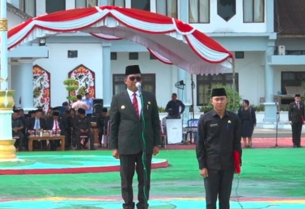 Bupati Heriyus Pimpin Upacara Hari Pahlawan di Murung Raya