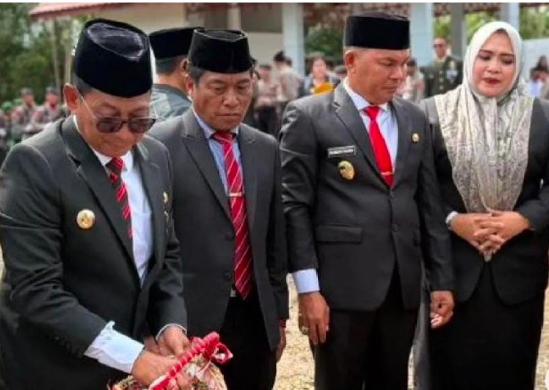 Bupati Heriyus Pimpin Ziarah Hari Pahlawan di Murung Raya