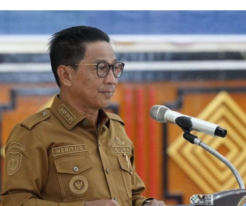 Bupati Heriyus Luncurkan Kartu Hebat Santri dan Murung Raya Cerdas