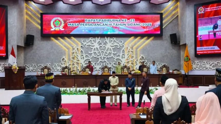 DPRD dan Pemprov Kalteng Sahkan Perubahan APBD 2025