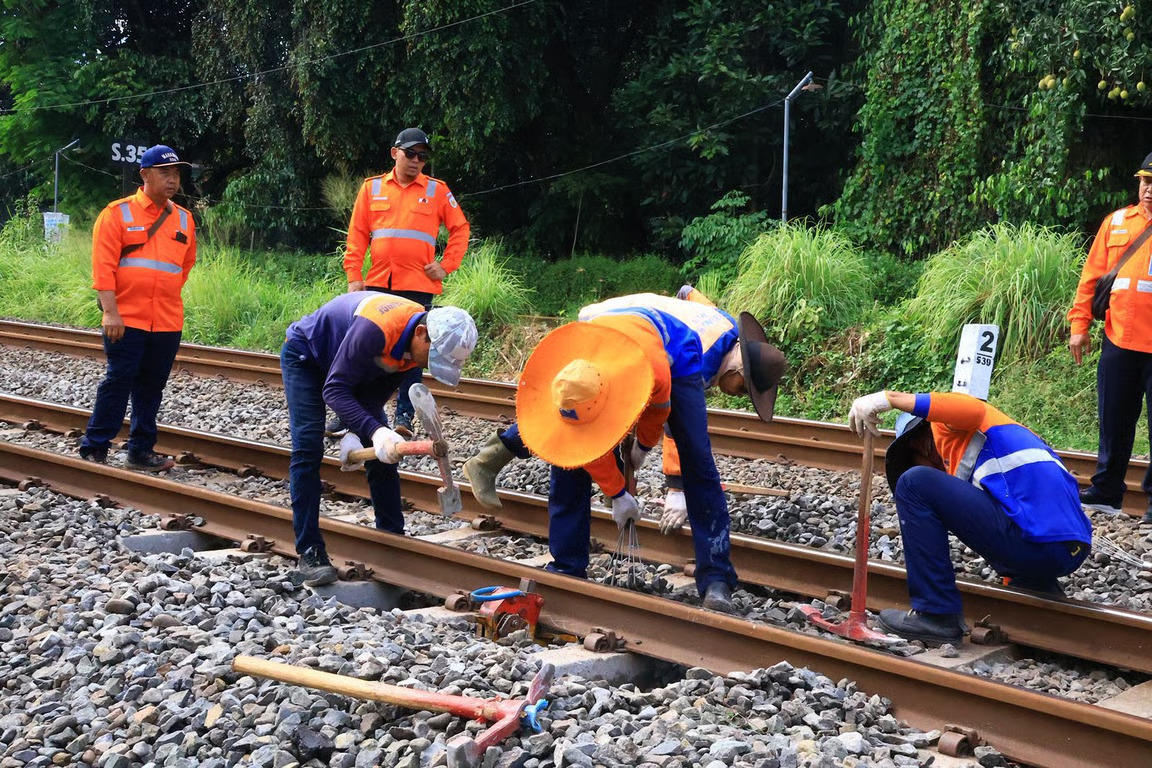 KAI Daop 6 Yogyakarta Tingkatkan Keselamatan Lewat Peremajaan Infrastruktur Jelang Angkutan Nataru 2025/2026