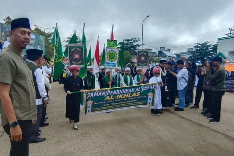 Pawai Akbar Muharram 1447 H Meriahkan Puruk Cahu