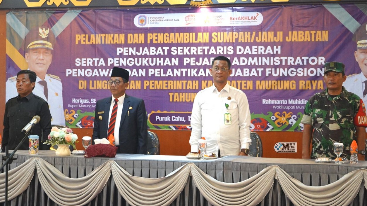 Bupati Heriyus Lantik 60 Pejabat Pemkab Murung Raya