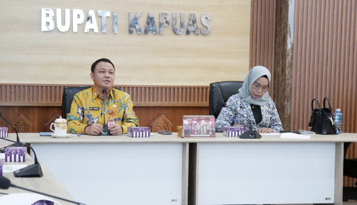 Kinerja Direktur Perumdam Tirta Pambelom Kapuas Triwulan III Dievaluasi