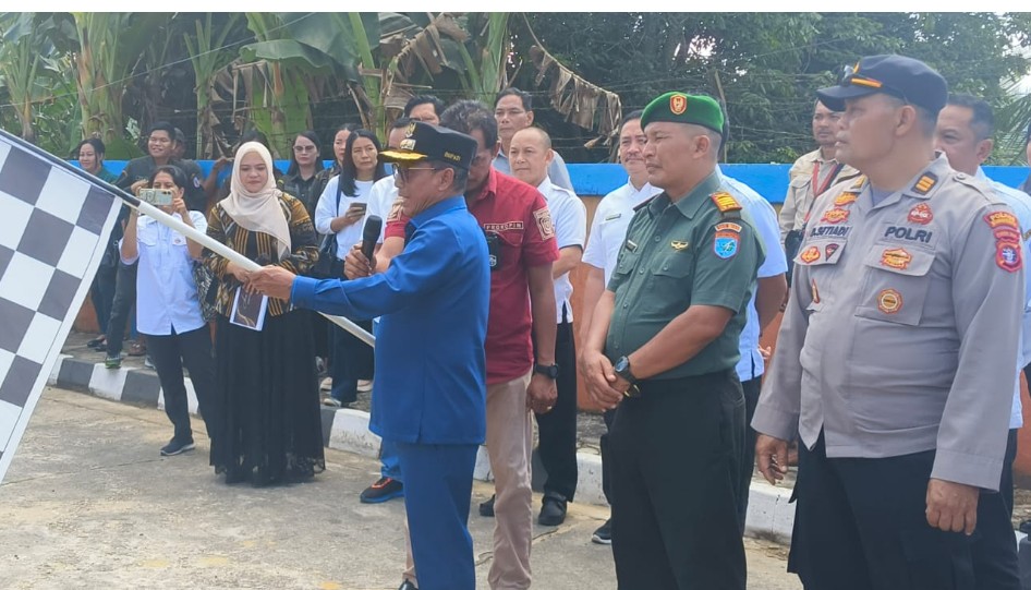 Pemkab Mura Salurkan 79,5 Ton Beras untuk 3.975 Keluarga