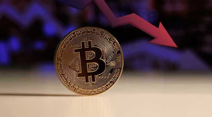 Bitcoin Turun di Bawah US$98.000 untuk Ketiga Kalinya! Sinyal Bahaya?