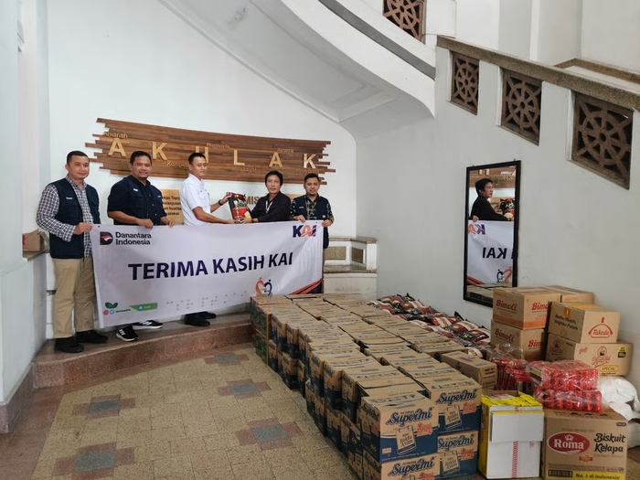 KAI Salurkan Bantuan CSR untuk Korban Bencana di Sumatera, Komitmen Hadir Cepat untuk Pemulihan Warga