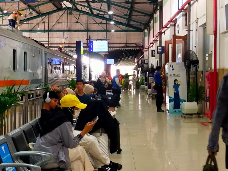 Tingginya Antusiasme Masyarakat, KAI Daop 7 Madiun Catat 85.946 Penumpang Berangkat Selama Nataru