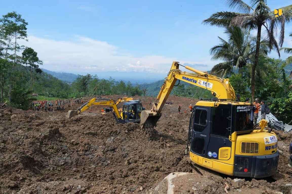 Operasi SAR Longsor Banjarnegara Ditutup, Kementerian PU Tetap Siagakan Alat Berat dan Dukung Kebutuhan Pengungsi