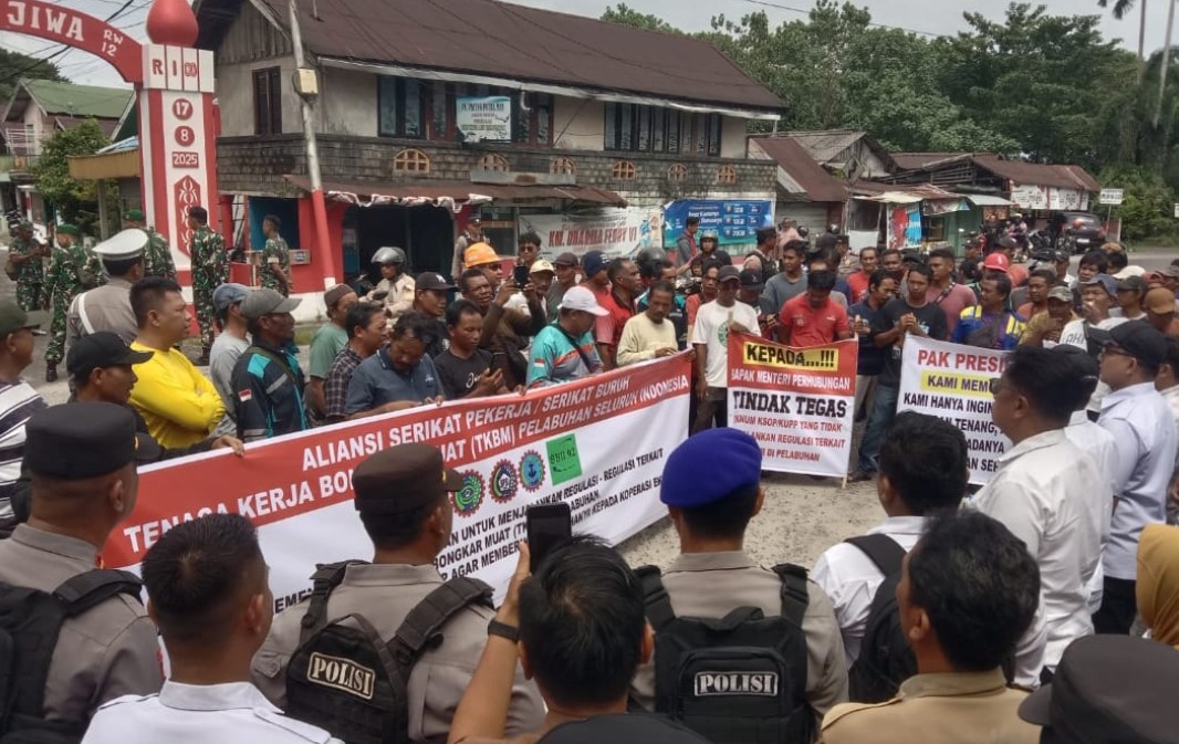 Aksi Damai TKBM 10 Tuntutan Dilayangkan, Tiga Poin Mendesak untuk Diperjuangkan