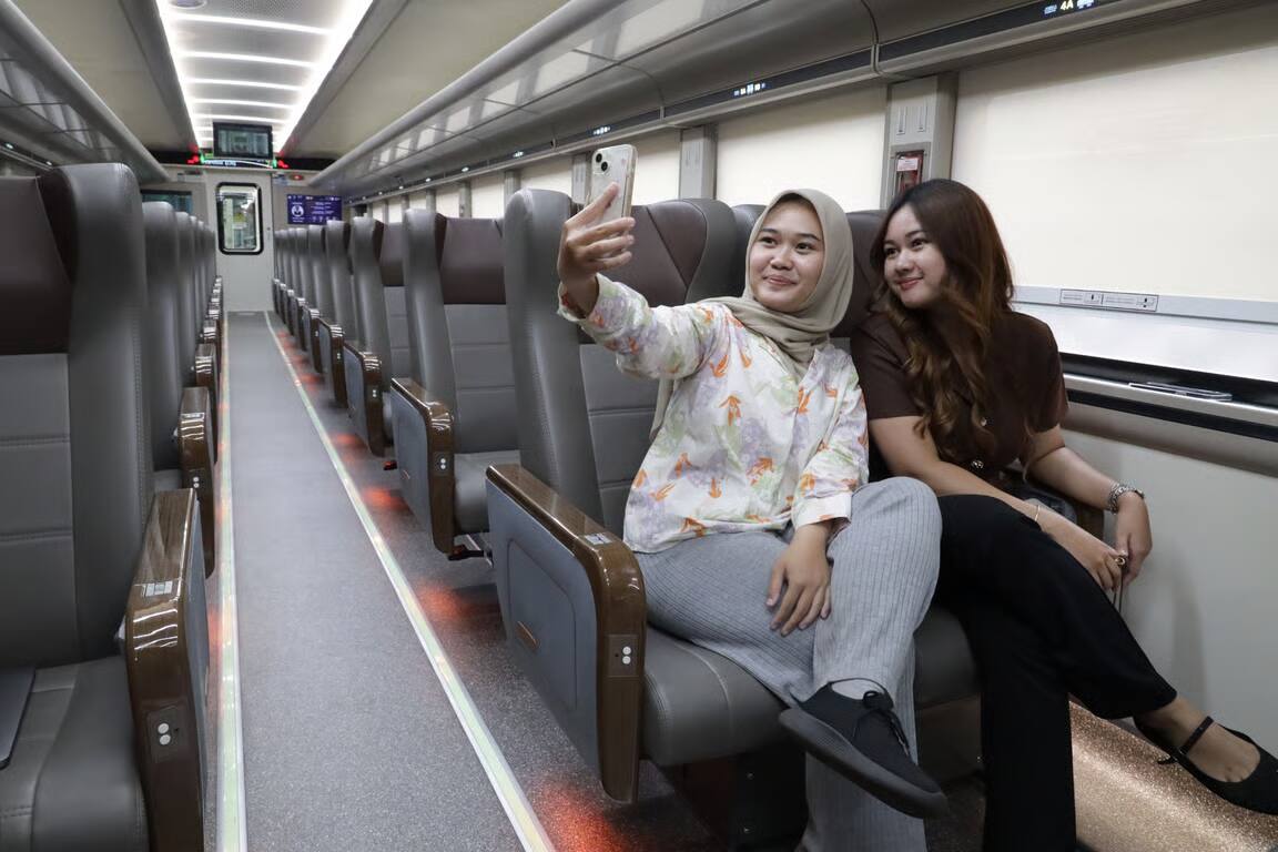 Pelayanan Lebih Baik, KAI Daop 2 Bandung Hadirkan Rangkaian Stainless Steel New Generation untuk Pelanggan KA Argo Wilis, Turangga, dan Parahyangan