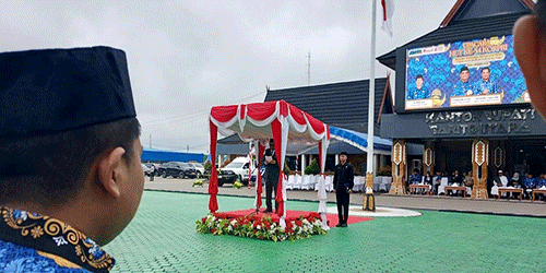 Bupati Shalahuddin Pimpin Upacara HUT Korpri: Bersatu, Berdaulat, Bersama Wujudkan Indonesia Maju