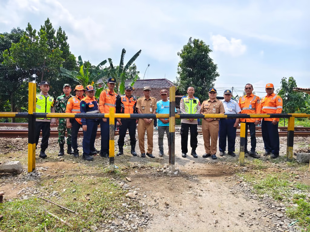 Demi Keselamatan, Para Pihak Sepakat Tutup Perlintasan KM 98+2/3 antara Stasiun Pekalongan - Sragi