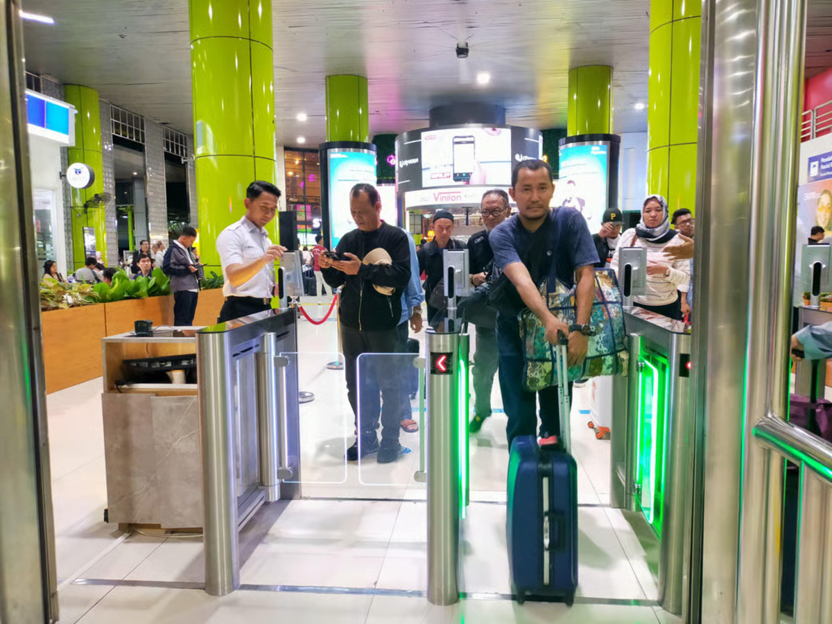 KAI Daop 1 Jakarta Catat Hampir 9,9 Juta Penumpang KA Jarak Jauh Sepanjang 2025, Jatinegara Tumbuh Tertinggi