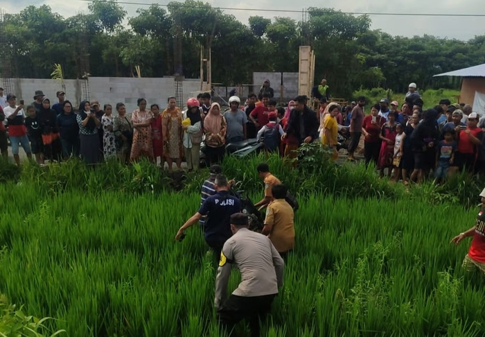 KAI Daop 7 Madiun Menyayangkan Insiden Pengendara Tertemper KA Brantas