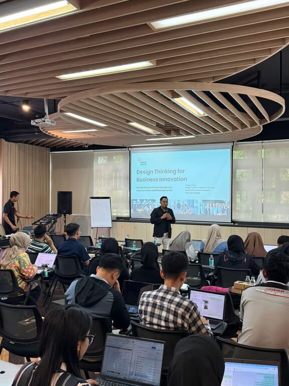 Menguatkan SDM Industri di Era Digital melalui Corporate Training BINUS @Malang