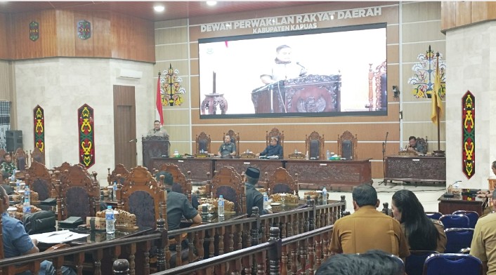 Rapat Paripurna DPRD Kapuas Bahas Empat Agenda