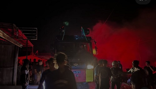 Kebakaran Hebat Pasar Kasongan Lama, Tiba-tiba Terdengar Suara Ledakan